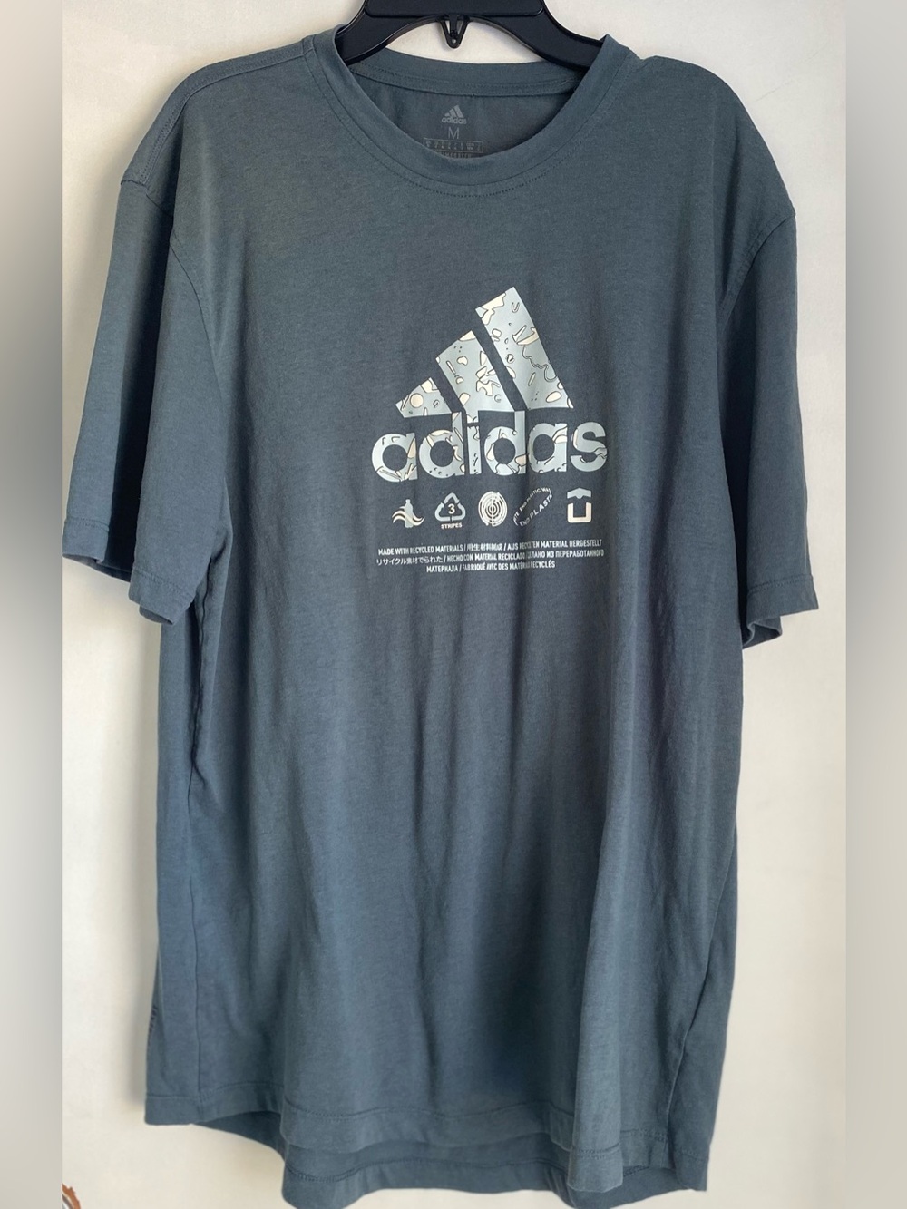 adidas AEROREADY End Plastic Waste Graphic Logo T-Shirt Gray Mens Sz M